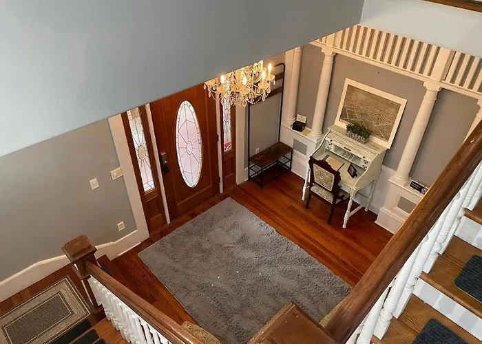 Tuscawilla A, Apt In Historic Downtown, Two Bed Two Bath