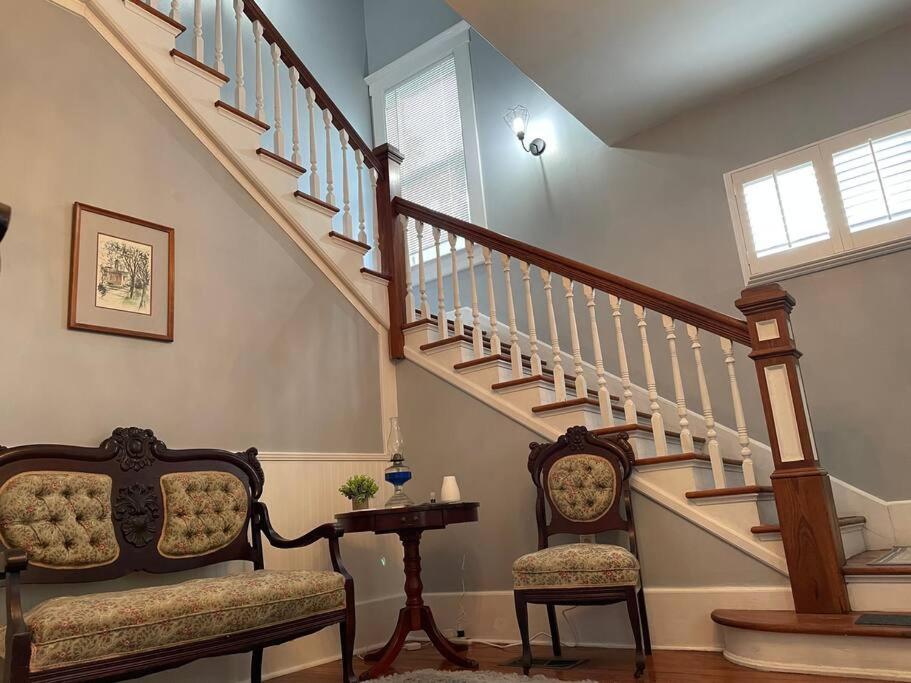 Tuscawilla A, In Historic Downtown, Two Bed Two Bath Ocala